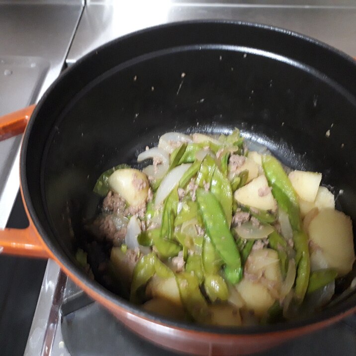 STAUBで無水★肉じゃが